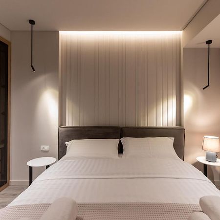 Night Inn Tiranë Ngoại thất bức ảnh