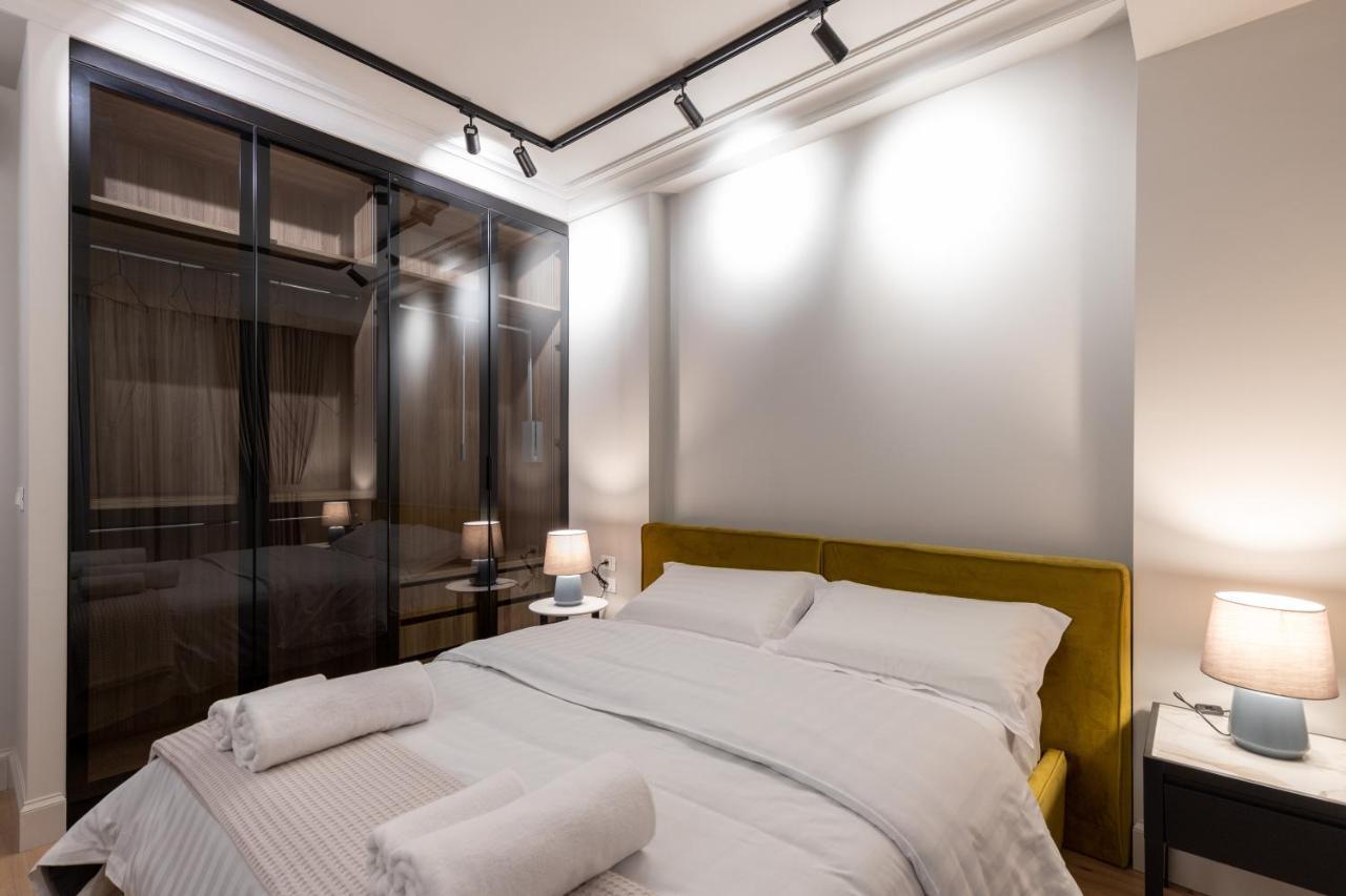 Night Inn Tiranë Ngoại thất bức ảnh