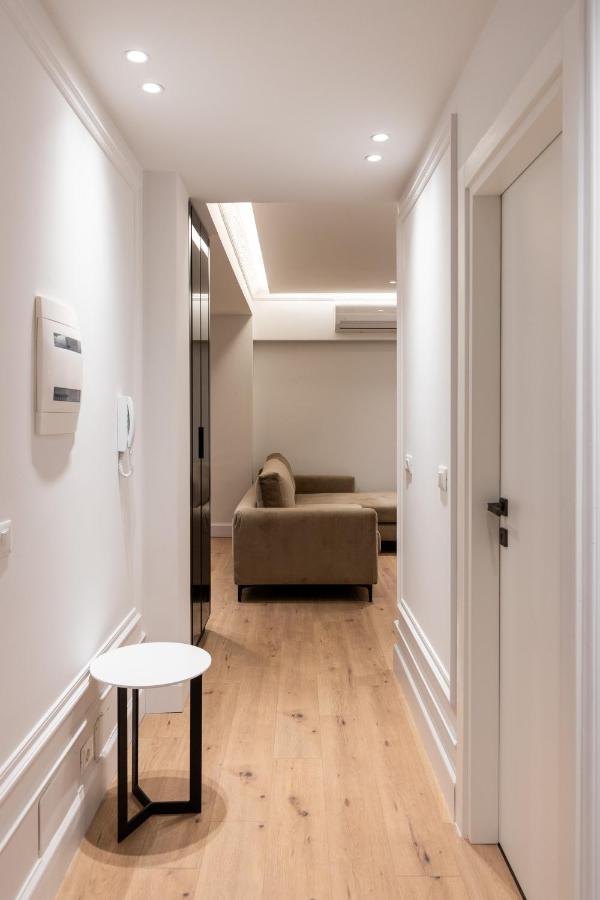 Night Inn Tiranë Ngoại thất bức ảnh