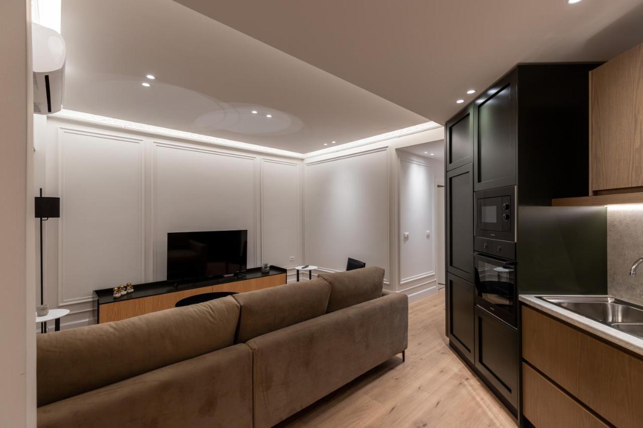 Night Inn Tiranë Ngoại thất bức ảnh