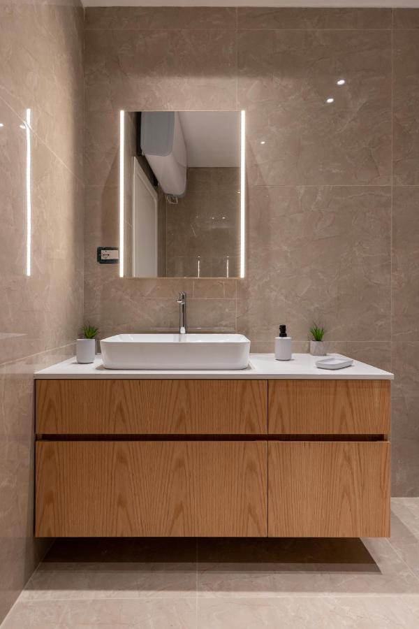 Night Inn Tiranë Ngoại thất bức ảnh