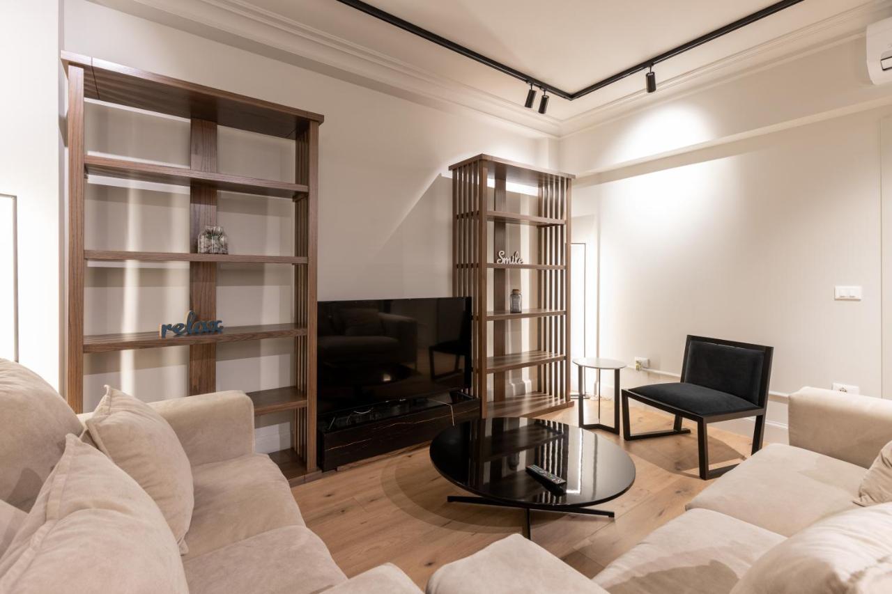 Night Inn Tiranë Ngoại thất bức ảnh