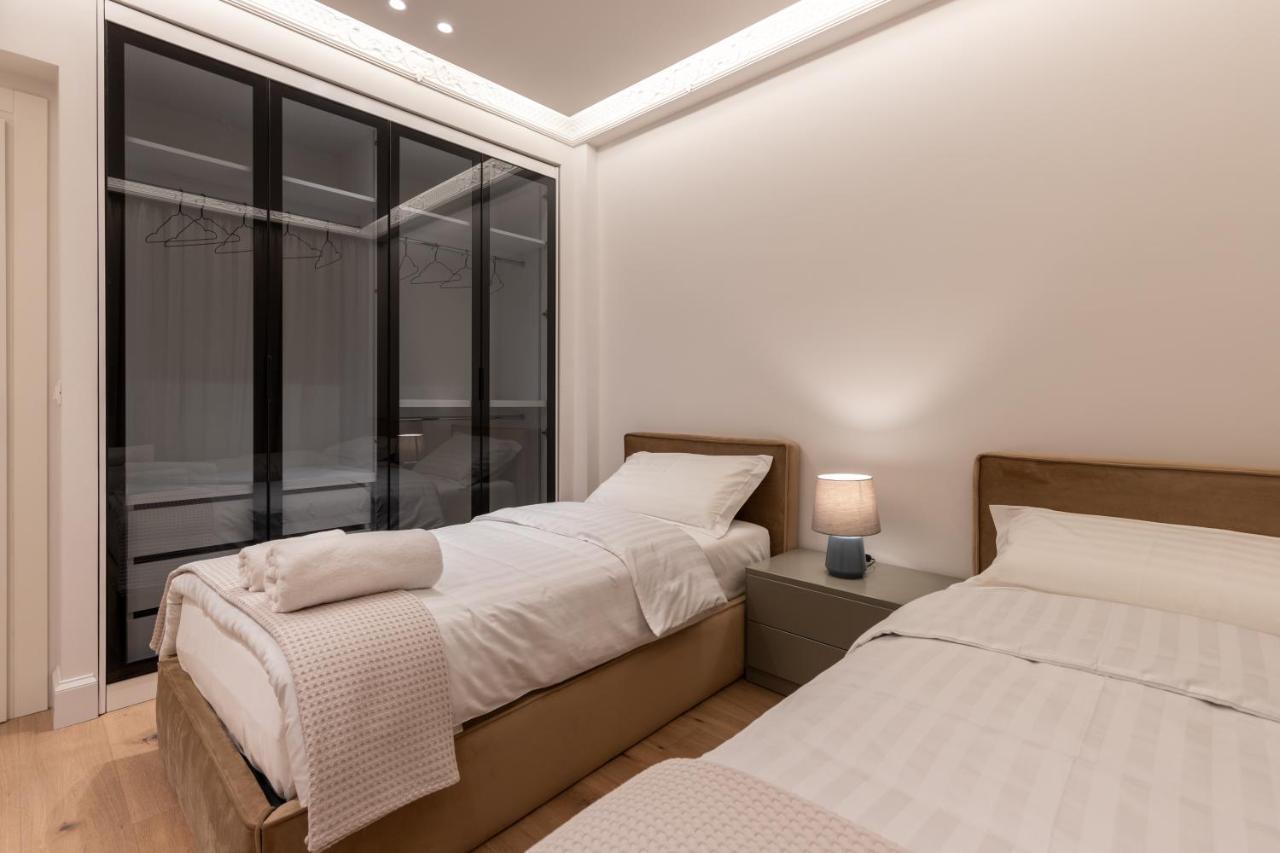Night Inn Tiranë Ngoại thất bức ảnh
