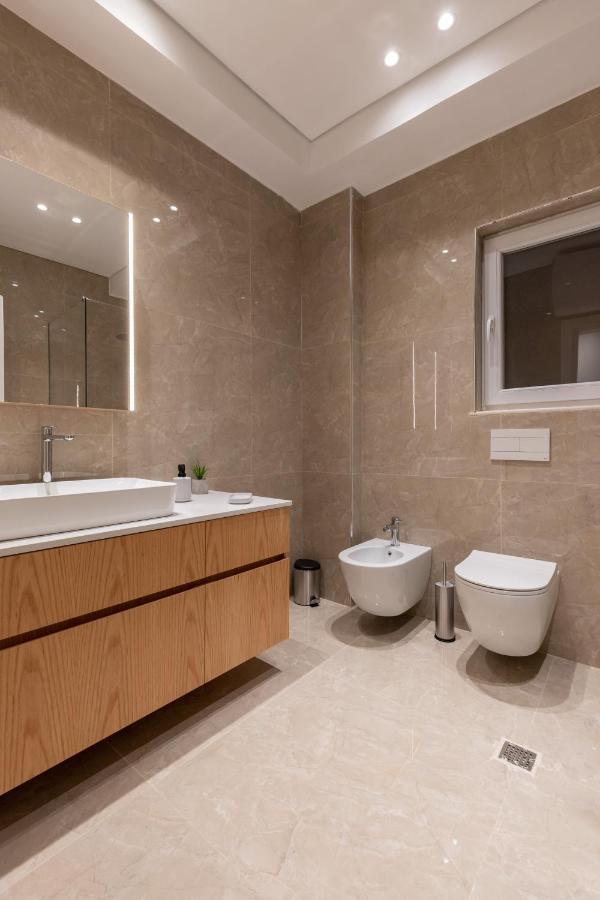 Night Inn Tiranë Ngoại thất bức ảnh